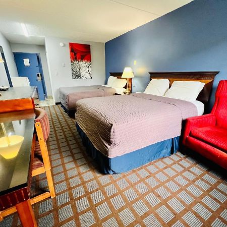 Budget Inn Bath Extérieur photo