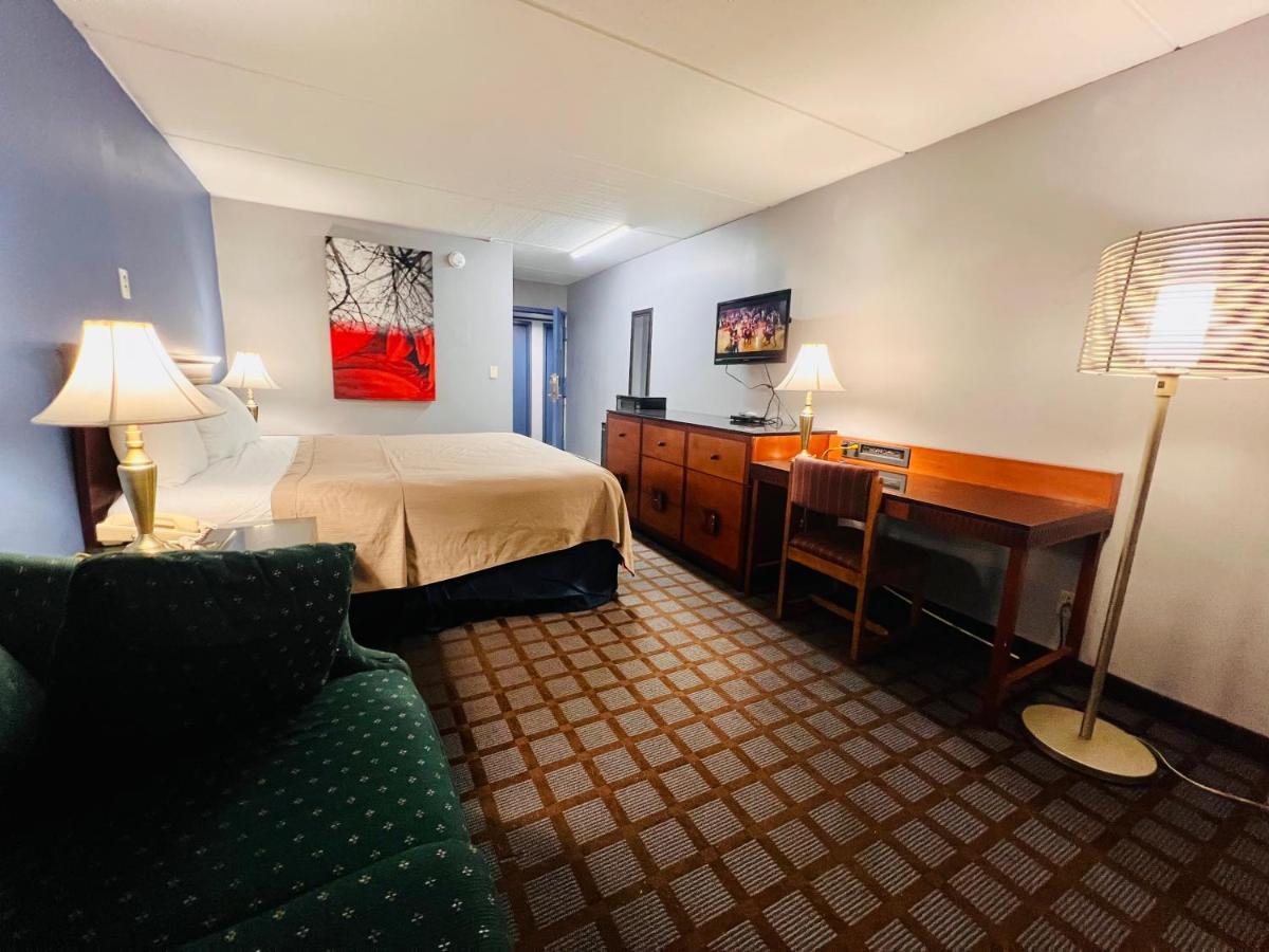 Budget Inn Bath Extérieur photo